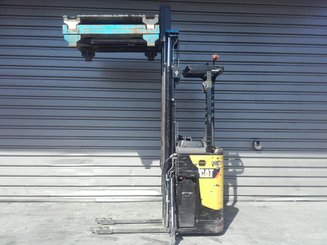Gerbeur porté debout Caterpillar NSR16N - 1