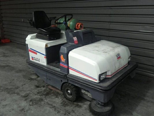 Balayeuse industrielle Dulevo B90ELITE - 1