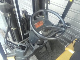 Chariot élévateur frontal 4 roues Caterpillar EP25K-PAC