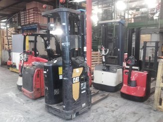 Gerbeur porté debout Caterpillar NSR16N