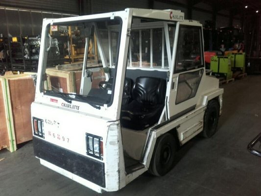 Tracteur industriel Charlatte T135 - 1