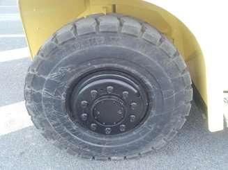 Chariot élévateur frontal 4 roues Hyster H16XM-12