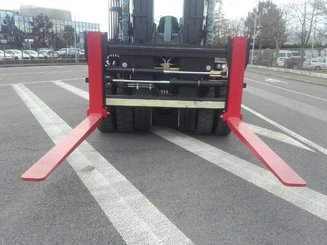 Chariot élévateur frontal 4 roues Hyster H16XM-12