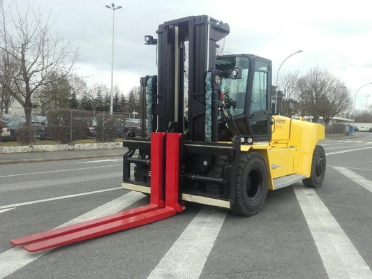 Chariot élévateur frontal 4 roues Hyster H16XM-12 - 1