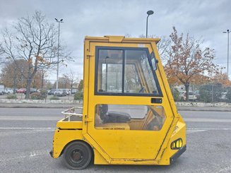 Tracteur de remorquage Charlatte TE206