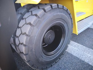 Chariot élévateur frontal 4 roues Hyster H16XM-12