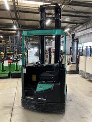 Chariot à mât rétractable Mitsubishi RB14N2S