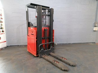 Gerbeur porté assis Fenwick L12