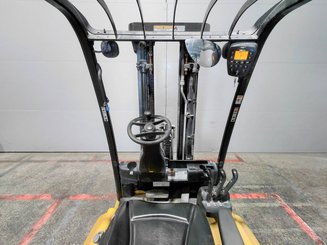 Chariot élévateur frontal 3 roues Yale ERP18VT