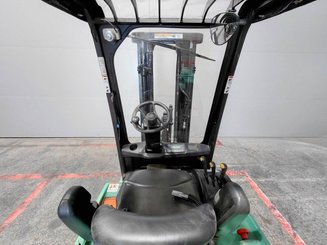 Chariot élévateur frontal 3 roues Yale ERP16 ATF