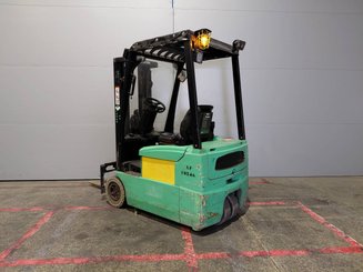 Chariot élévateur frontal 3 roues Yale ERP16 ATF