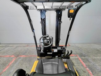 Chariot élévateur frontal 3 roues Yale ERP15VC
