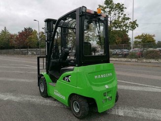 Chariot élévateur frontal 4 roues Hangcha XC25i