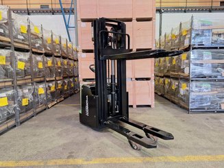 Gerbeur accompagnant Hangcha CDD16-AC1-LI - 2