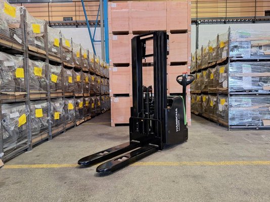 Gerbeur accompagnant Hangcha CDD16-AC1-LI - 1