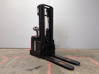 Gerbeur accompagnant Hangcha CDD12-AC2-L - 3