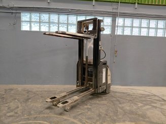 Gerbeur accompagnant Crown ESI4000-12 - 7