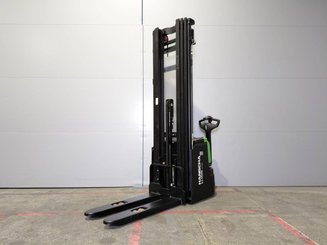 Gerbeur accompagnant Hangcha CDD20 XT1-SI - 2