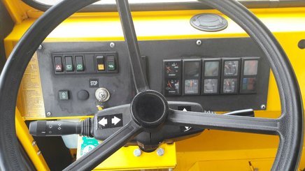Tracteur de remorquage ATA 5500 LPG