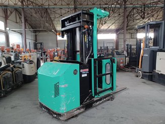 Préparateur de commandes à nacelle élevable Mitsubishi OPBH08K