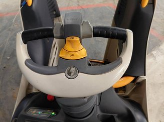 Transpalette porté debout Crown WT3040 - 8