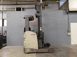 Chariot à mât rétractable Crown ESR 5260