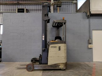 Chariot à mât rétractable Crown ESR 5260