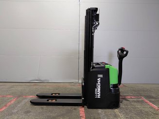 Gerbeur accompagnant Hangcha CDD16-XT1-SI