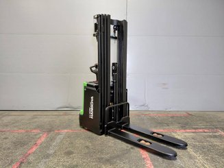 Gerbeur accompagnant Hangcha CDD16-XT1-SI
