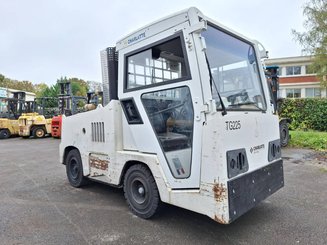 Tracteur de remorquage Charlatte TG225 - 1