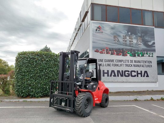 Chariot élévateur tout terrain Hangcha TT35-2 (CPCD35-X2W98E-RT2) - 1