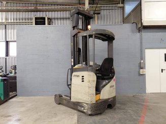 Chariot à mât rétractable Crown ESR 5260