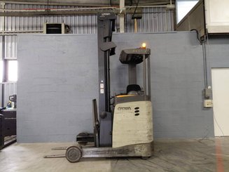 Chariot à mât rétractable Crown ESR 5260