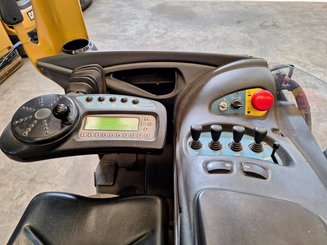 Chariot à mât rétractable Hyster R1.6H