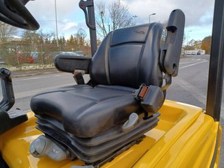 Chariot élévateur frontal 3 roues Yale ERP16VTMWB