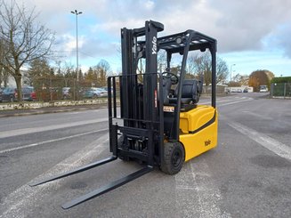 Chariot élévateur frontal 3 roues Yale ERP16VTMWB