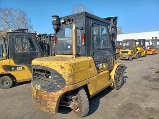 Chariot élévateur frontal 4 roues Caterpillar DP50K2 - 2