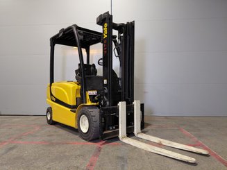 Chariot élévateur électrique Yale ERP35 VL - 1