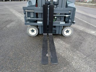 Chariot multidirectionnel Combilift CBE3000 - 7