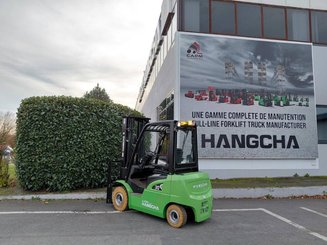 Chariot élévateur frontal 4 roues Hangcha XC30i