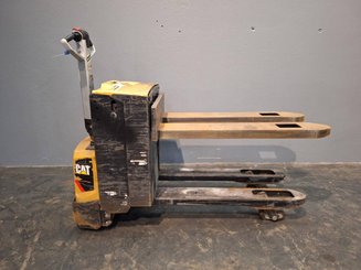 Transpalette accompagnant Caterpillar NPP20N2E