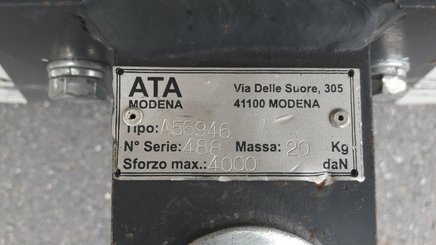 Tracteur de remorquage ATA 5500 LPG - 9