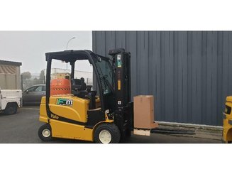 Chariot élévateur électrique Yale ERP30VL - 1