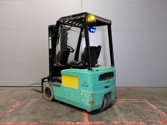 Chariot élévateur frontal 3 roues Yale ERP16 ATF