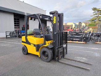 Chariot élévateur gaz Yale GLP25VX