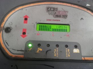 Préparateur de commandes à nacelle élevable OMG 602