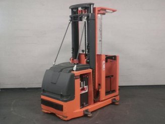 Préparateur de commandes à nacelle élevable OMG 602