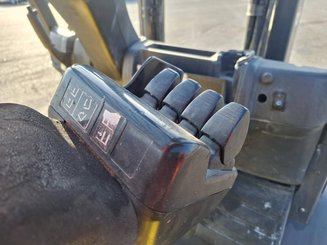 Chariot élévateur frontal 4 roues Hyster H4.5FTS5