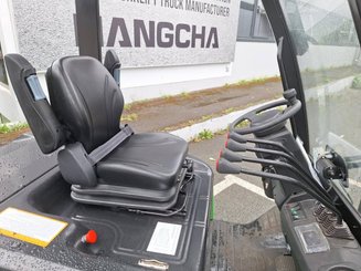 Chariot élévateur frontal 4 roues Hangcha AE30-I - 12