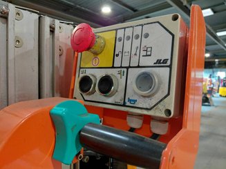 Nacelle à mât vertical JLG TOUCANDUO